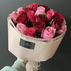 Bouquet '25 Kenyan roses'