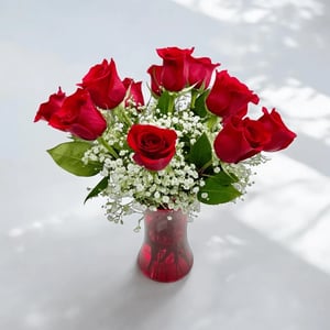 Blumenstrauß 'Ein Dutzend roter Rosen in einer Vase'