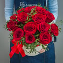 Blumenbox 'Bouquet of 15 red roses in a hat box'