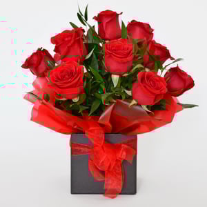 Flower box 'Cube of roses'