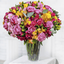 Chic Bouquet: Roses, Spray Roses and Alstroemerias