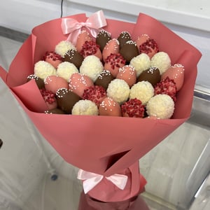 Bouquet "Berry cocktail" size M