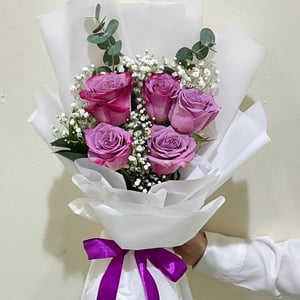 Mazzo '5 Bouquet di rose viola'