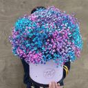 Hat box with flowers 'Gypsophila Composition'