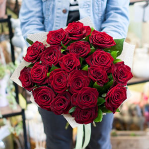 Bouquet of roses (19 roses)