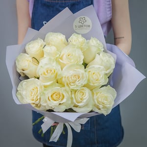 Bouquet of 15 white roses