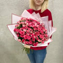 Bouquet of fresh spray roses 35 pcs.