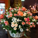 Flower basket 'Fireworks of the senses'