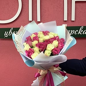 Bouquet '35 roses in decoration'