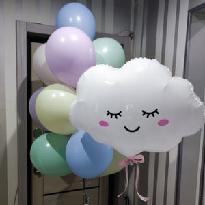 Set of cloud and 13 classic balloons
