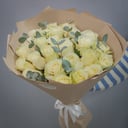 25 white roses with eucalyptus Premium