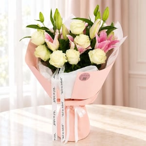Elegant Bouquet with Lilies and Roses