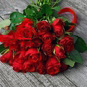 Blumenstrauß 'Strauß scharlachroter Rosen'