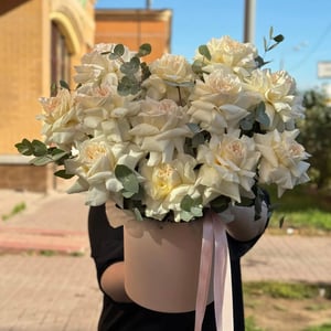 Une boîte de 25 roses parfumées