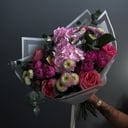 Blumenstrauß 'Mitternachts-Röte'