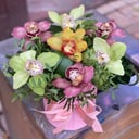 Hat box with flowers 'Violent desires'