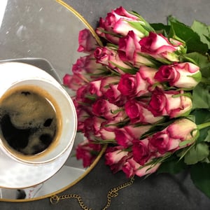 Blumenstrauß '19 romantische kenianische Rosen'