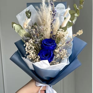 Trockenblumenstrauß Blau