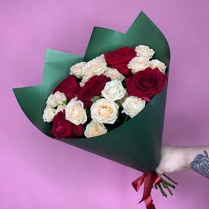Ramo de rosas mixtas