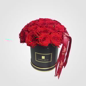 Hat box with flowers '41 Red roses Box'