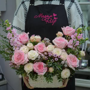 Flower basket 'Pink breeze'