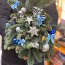 Blumenarrangement 'Christmas tree'