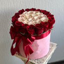 Hat box with flowers 'The love box'