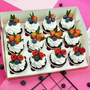 Cupcakes Paraíso de Bayas (12 piezas)