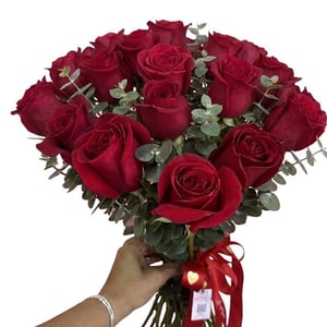 Classic Red Roses Bouquet