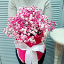 Hat box with flowers 'Splashes of champagne'