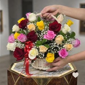 Flower basket '25 Mix Color Roses Basket'