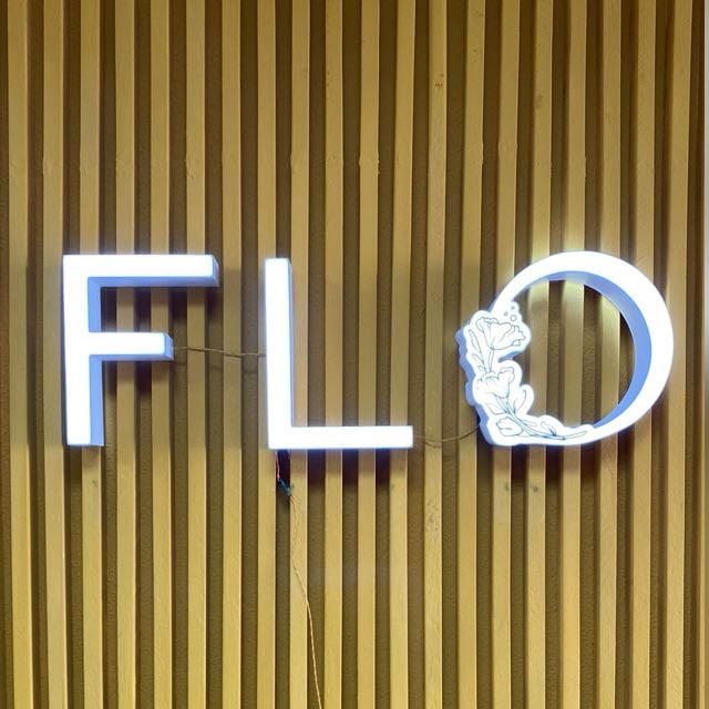 Cvetocnaia lavka FLO na Varvarke