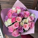 Delicate bouquet of roses in the design