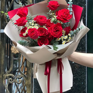 Classic Red Rose Wrap Bouquet