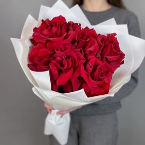Blumenstrauß 'Rote französische Rosen'