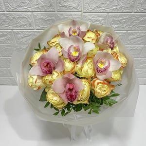 Bouquet 'Garden Peach Rose With Orchid'