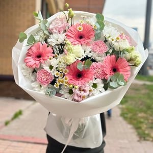 Blumenstrauß 'Ball der Zärtlichkeit'