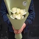 Mono bouquet of 5 white roses 50 cm