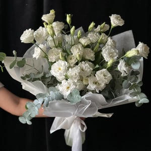 Bouquet 'White Lisianthus'