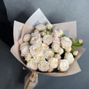 Bouquet of 11 sprigs of spray roses