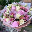 Arranged bouquet "Delight of love"