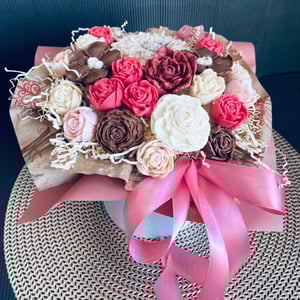 Composition of chocolate "Beauty"