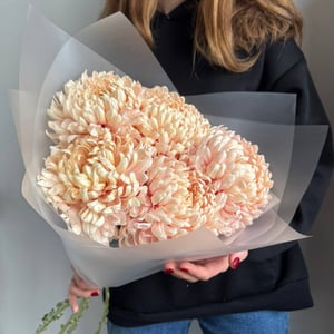 Monobouquet: Avignon Chrysanthemums