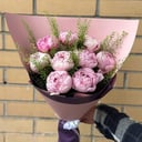 Blumenstrauß 'Rosige Glitzer der Wolken'