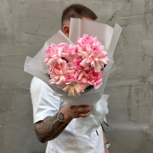 Rosas rosadas francesas
