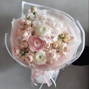 Arrangement 'Higher than clouds'