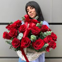 Flower basket 'Gorgeous basket with roses'