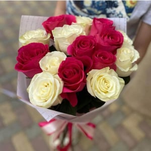 Bouquet of 15 roses