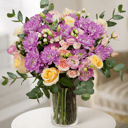 Bouquet 'Dawn glow: Cream Roses And Chrysanthemums'