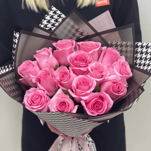 Bouquet of 15 Pink Roses